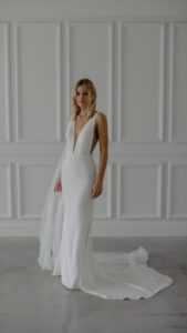 Is Buying a Wedding Dress Online a Good Idea? An Honest Expert Breakdown