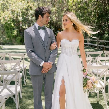 How to Choose the Perfect Wedding Gown for Your Body, Style & Venue