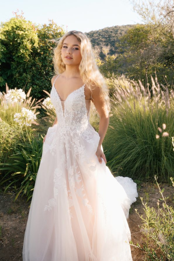 Flares Bridal + Formal|Sacramento Bridal Gowns