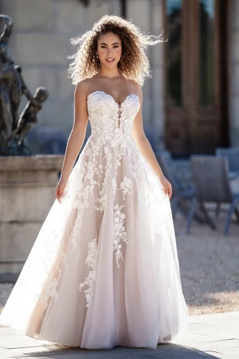A1102 by Allure
