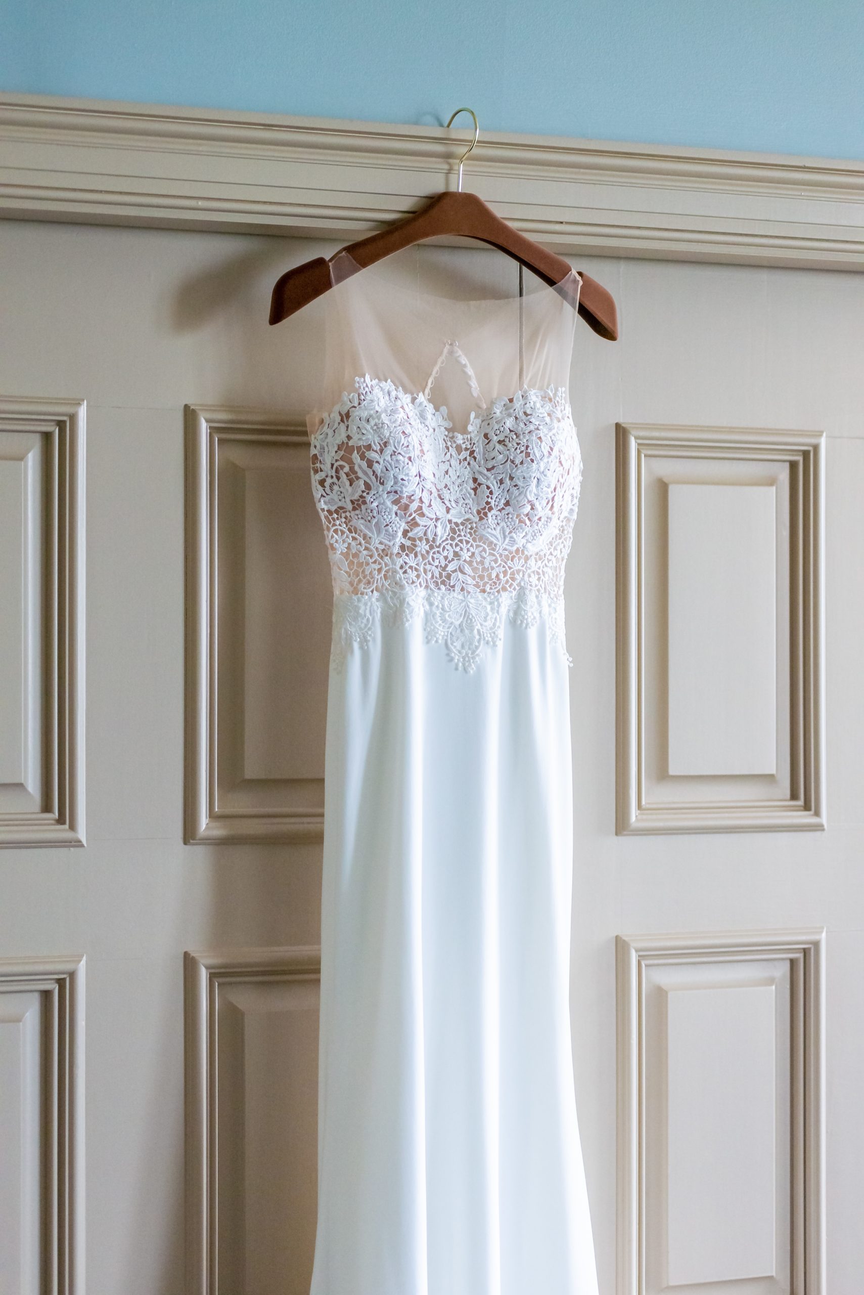 Crepe Wedding dresses